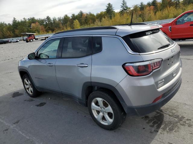 3C4NJDBB1JT230630 - 2018 JEEP COMPASS LATITUDE GRAY photo 2