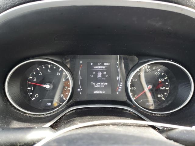 3C4NJDBB1JT230630 - 2018 JEEP COMPASS LATITUDE GRAY photo 9