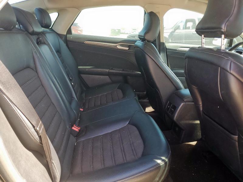 3FA6P0HD9HR311926 - 2017 FORD FUSION SE BLACK photo 10