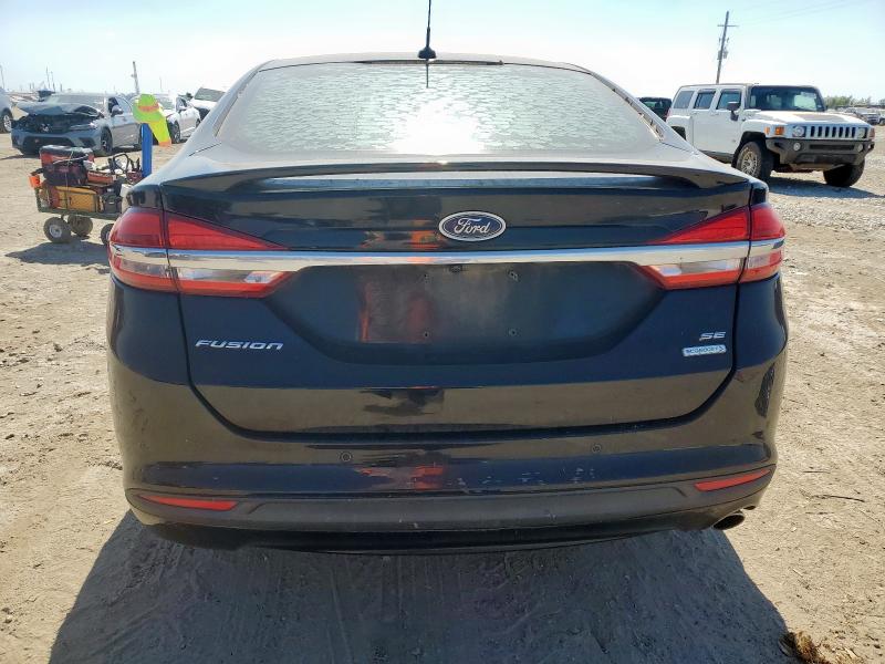3FA6P0HD9HR311926 - 2017 FORD FUSION SE BLACK photo 6