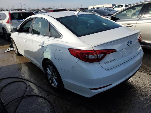 5NPE24AF6FH196581 - 2015 HYUNDAI SONATA SE WHITE photo 2