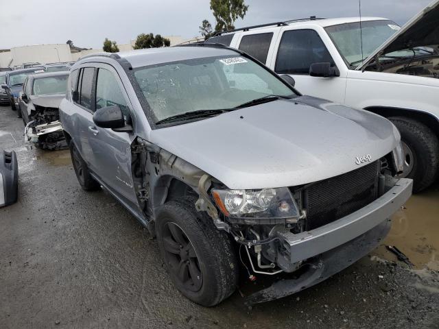 1C4NJDBB3FD393051 - 2015 JEEP COMPASS SPORT GRAY photo 4