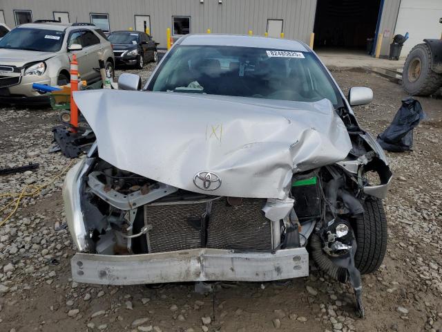 2T1KU4EEXBC591858 - 2011 TOYOTA COROLLA MA GRAY photo 5