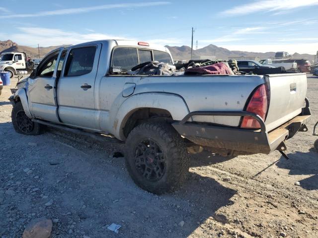 5TEMU52N55Z080365 - 2005 TOYOTA TACOMA DOUBLE CAB LONG BED SILVER photo 2