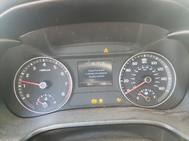 3KPF24AD5KE100165 - 2019 KIA FORTE FE WHITE photo 9