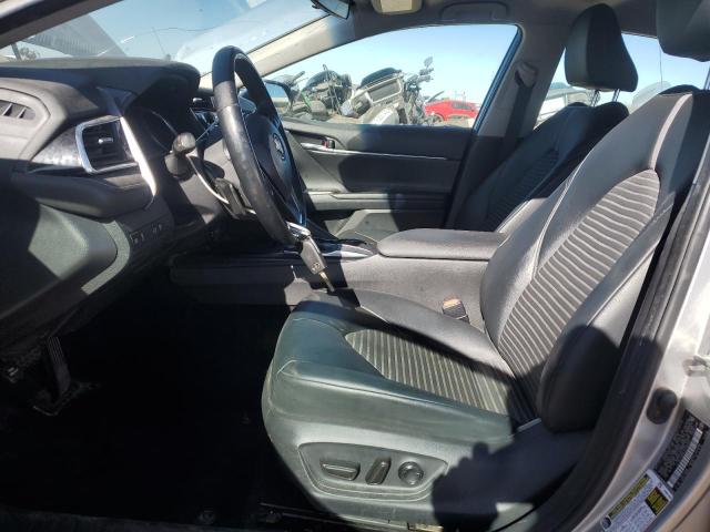 4T1B11HK9JU150342 - 2018 TOYOTA CAMRY L SILVER photo 7