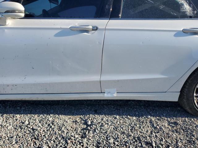 3FA6P0H94DR261653 - 2013 FORD FUSION SE Blanco foto 12