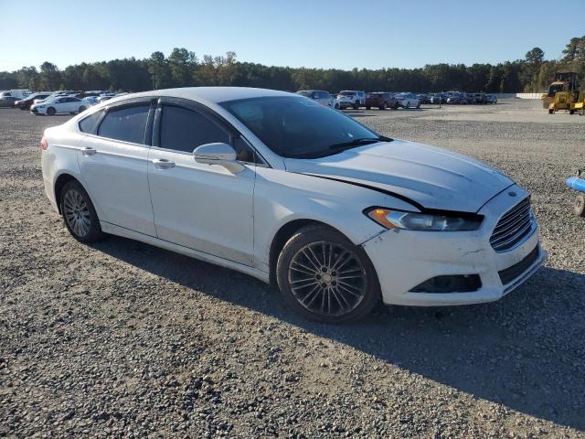 3FA6P0H94DR261653 - 2013 FORD FUSION SE Blanco foto 4