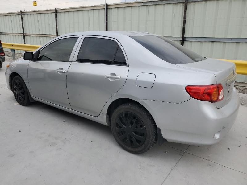 1NXBU4EE2AZ284696 - 2010 TOYOTA COROLLA BASE Gümüş foto 2