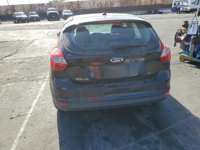 1FADP3K25EL420961 - 2014 FORD FOCUS SE BLACK photo 6