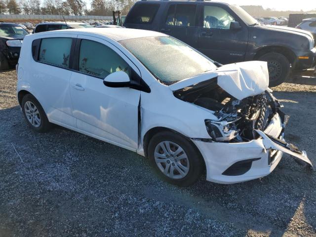 1G1JG6SB7K4131643 - 2019 CHEVROLET SONIC WHITE photo 4