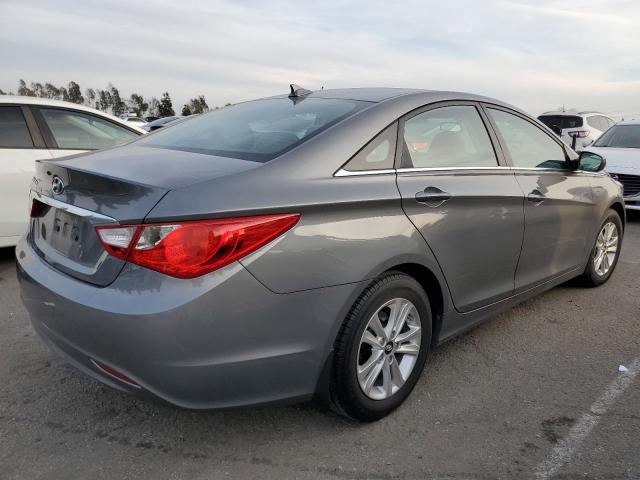 5NPEB4AC2DH768328 - 2013 HYUNDAI SONATA GLS GRAY photo 3