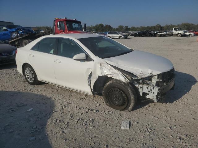 4T4BF1FK0DR311675 - 2013 TOYOTA CAMRY L WHITE photo 4