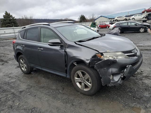 JTMRFREV0FD128237 - 2015 TOYOTA RAV4 XLE GRAY photo 4