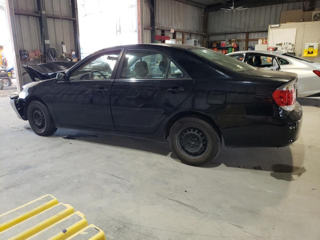 JTDBE32K263044664 - 2006 TOYOTA CAMRY LE BLACK photo 2