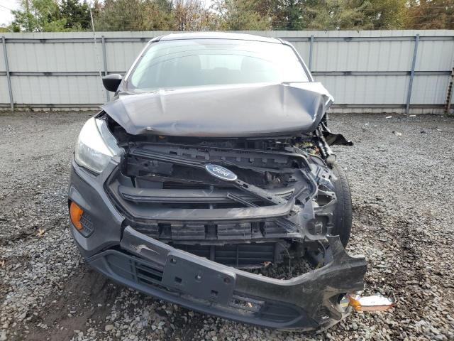 1FMCU0F71HUD05108 - 2017 FORD ESCAPE S GRAY photo 5