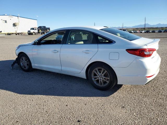 5NPE24AF0FH194471 - 2015 HYUNDAI SONATA SE თეთრი ფოტო 2