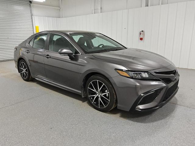 4T1T11BK4PU099872 - 2023 TOYOTA CAMRY SE NIGHT SHADE GRAY photo 4