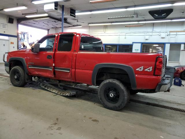 1GCHK29U66E186203 - 2006 CHEVROLET SILVERADO K2500 HEAVY DUTY RED photo 2