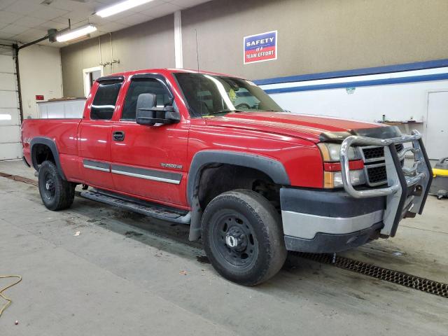 1GCHK29U66E186203 - 2006 CHEVROLET SILVERADO K2500 HEAVY DUTY RED photo 4