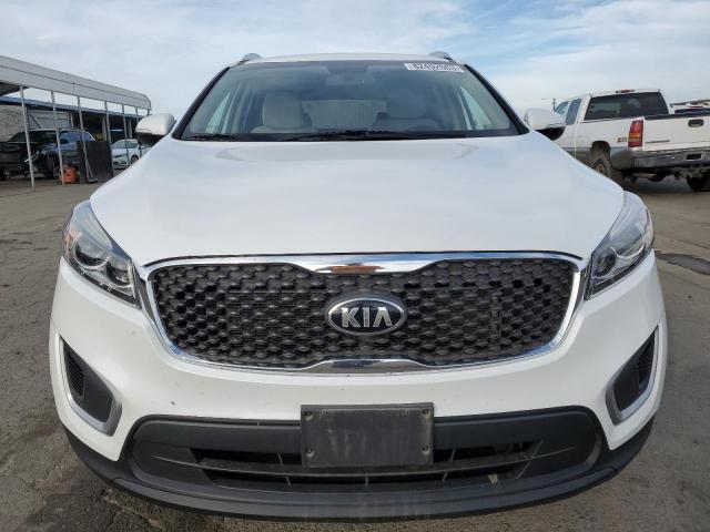 5XYPG4A30GG162533 - 2016 KIA SORENTO LX WHITE photo 5