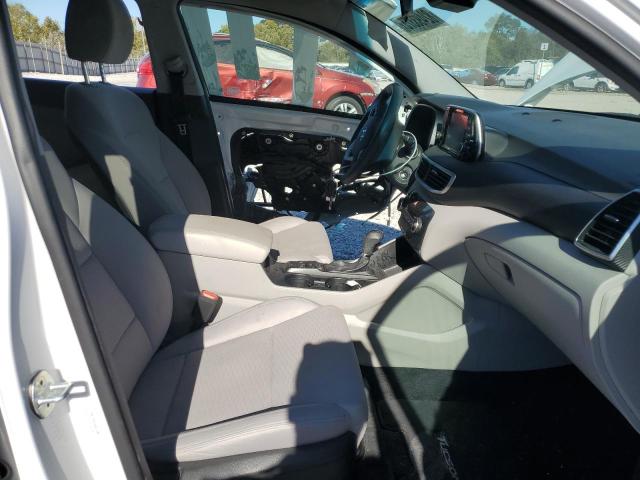KM8J23A47KU021405 - 2019 HYUNDAI TUCSON SE თეთრი ფოტო 7