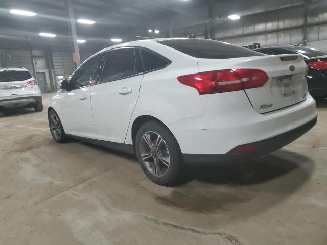 1FADP3FE4JL246394 - 2018 FORD FOCUS SE WHITE photo 2