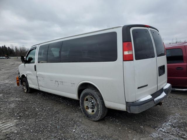 1GAZG1FG0E1115947 - 2014 CHEVROLET EXPRESS G3 LT WHITE photo 2