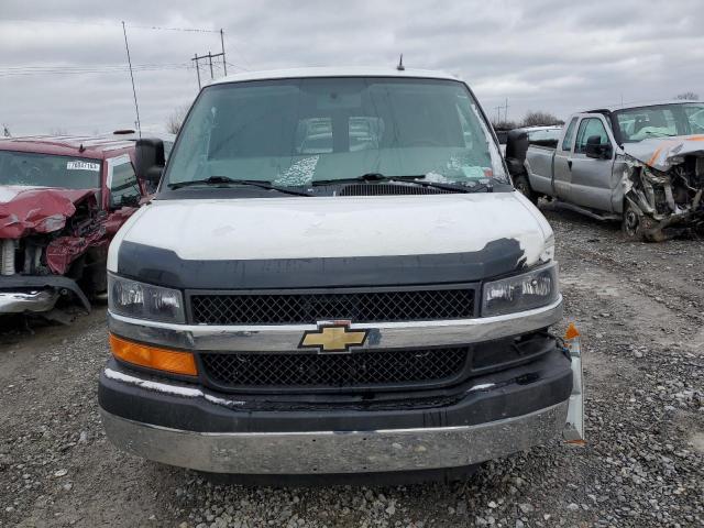 1GAZG1FG0E1115947 - 2014 CHEVROLET EXPRESS G3 LT WHITE photo 5