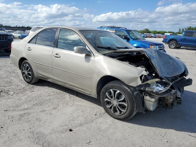 4T1BE30K34U936797 - 2004 TOYOTA CAMRY LE ოქროსფერი ფოტო 4