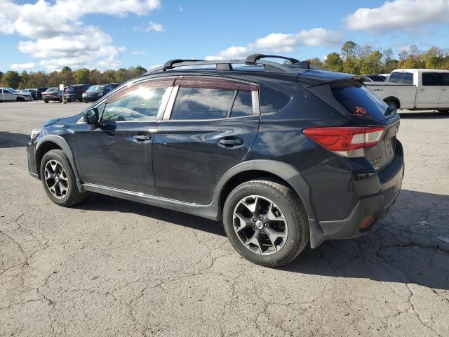 JF2GTABC8JH232272 - 2018 SUBARU CROSSTREK PREMIUM Negro foto 2