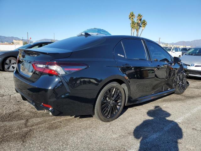 4T1G11AK9NU070822 - 2022 TOYOTA CAMRY SE BLACK photo 3