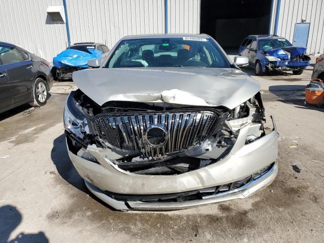 1G4GB5G31GF108667 - 2016 BUICK LACROSSE BEIGE photo 5