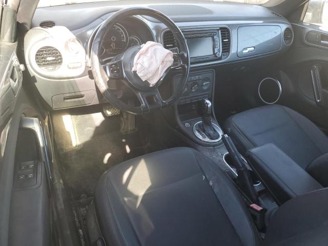 3VW5P7AT4EM803303 - 2014 VOLKSWAGEN BEETLE Silber Foto 8