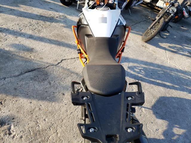 VBKV29401FM930844 - 2015 KTM 1190 ADVENTURE R TWO TONE photo 6