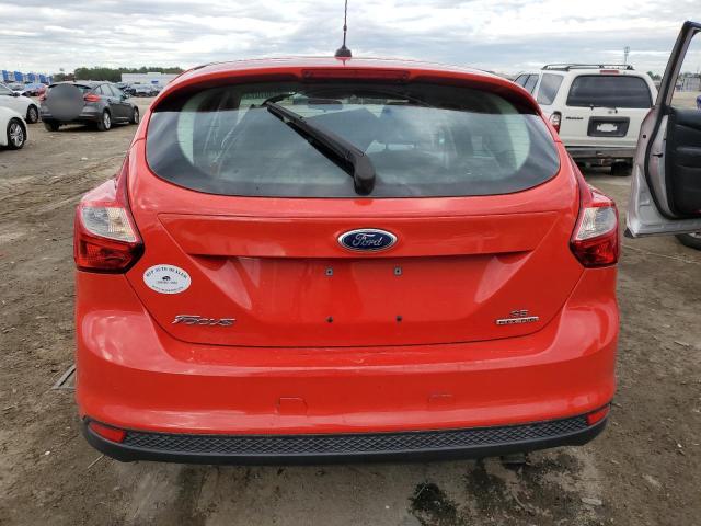 1FADP3K27EL171501 - 2014 FORD FOCUS SE RED photo 6