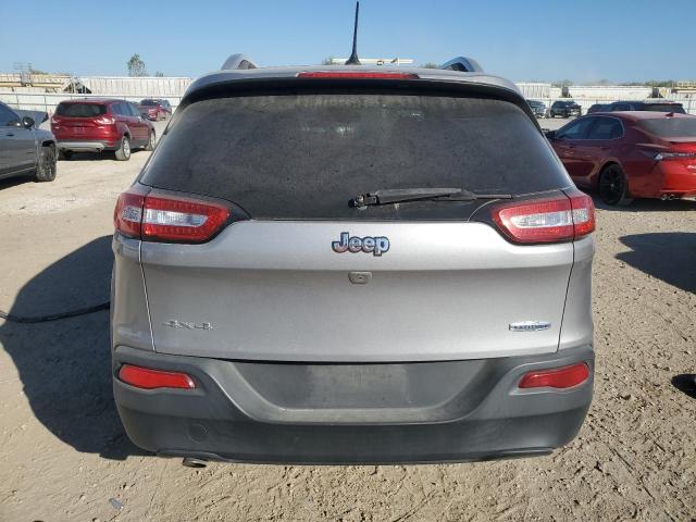 1C4PJMCB9JD558004 - 2018 JEEP CHEROKEE LATITUDE Gümüş foto 6