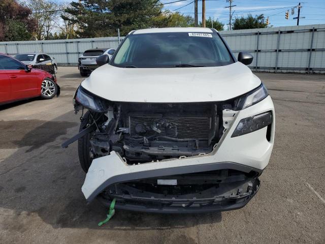 5N1AT3AB2MC847339 - 2021 NISSAN ROGUE S WHITE photo 5