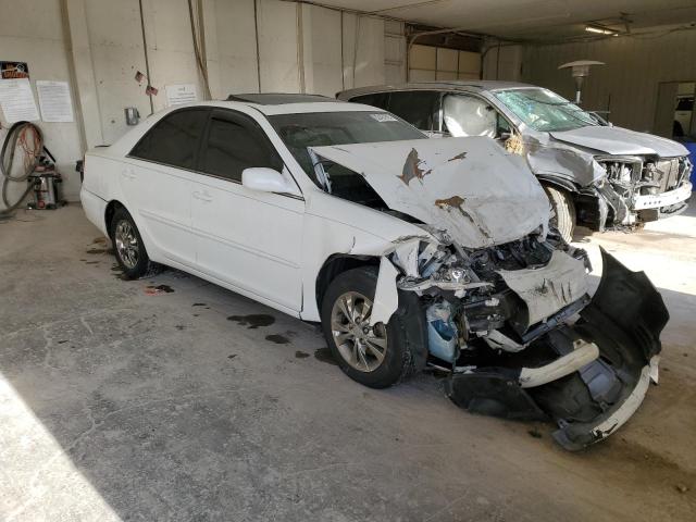 4T1BE30K64U313576 - 2004 TOYOTA CAMRY LE WHITE photo 4