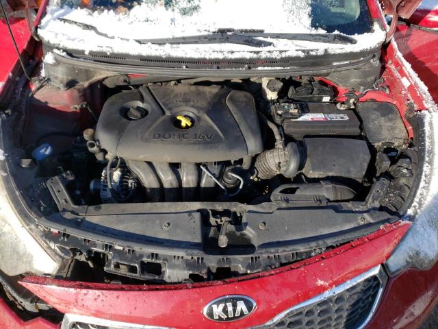 KNAFX4A61F5333056 - 2015 KIA FORTE LX RED photo 11