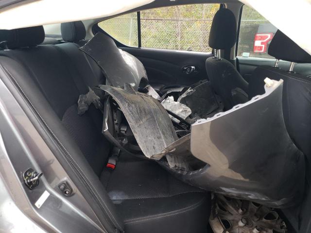 3N1CN7AP9KL857445 - 2019 NISSAN VERSA S ნაცრისფერი ფოტო 10