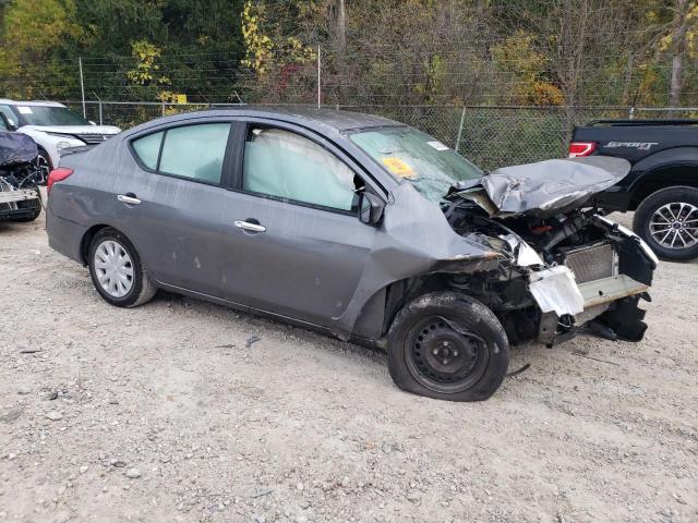 3N1CN7AP9KL857445 - 2019 NISSAN VERSA S ნაცრისფერი ფოტო 4