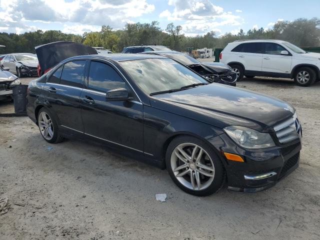 WDDGF8ABXDR250140 - 2013 MERCEDES-BENZ C 300 4MATIC BLACK photo 4