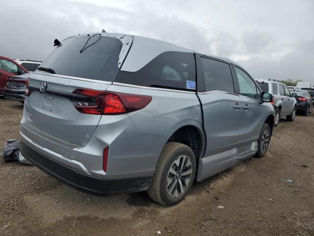 5FNRL6H65SB018122 - 2025 HONDA ODYSSEY EXL SILVER photo 3