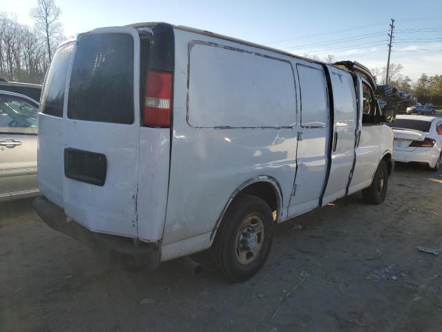 1GCGG25C781118805 - 2008 CHEVROLET EXPRESS G2 WHITE photo 3