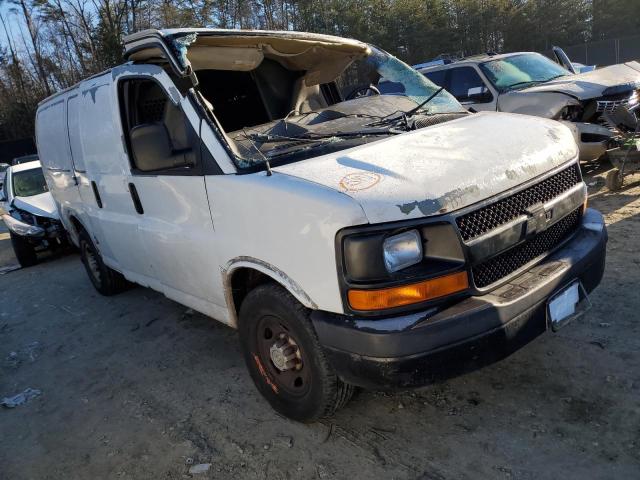 1GCGG25C781118805 - 2008 CHEVROLET EXPRESS G2 WHITE photo 4