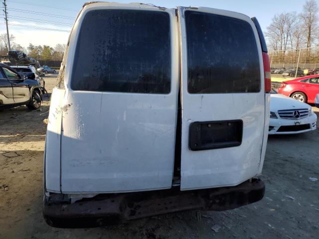 1GCGG25C781118805 - 2008 CHEVROLET EXPRESS G2 WHITE photo 6