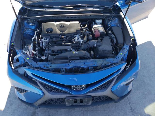 4T1G11AK5LU319470 - 2020 TOYOTA CAMRY SE BLUE photo 11