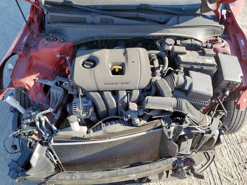 3KPF24AD7KE115363 - 2019 KIA FORTE FE RED photo 11