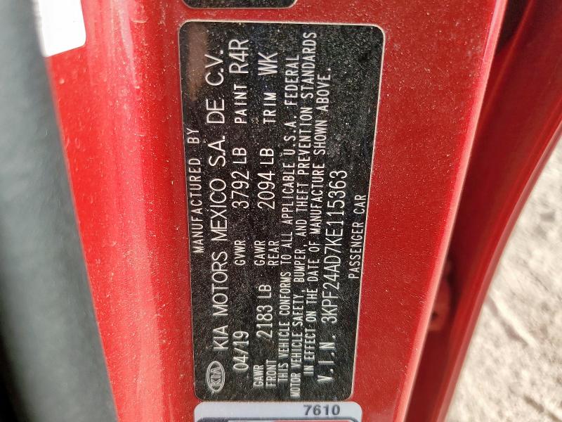 3KPF24AD7KE115363 - 2019 KIA FORTE FE RED photo 13